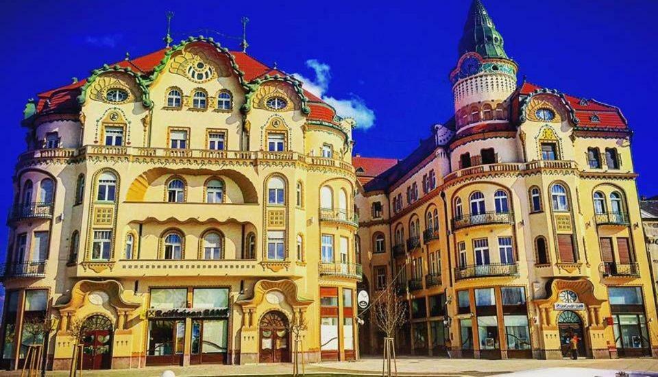 The Best Central View Apartment Oradea Zewnętrze zdjęcie