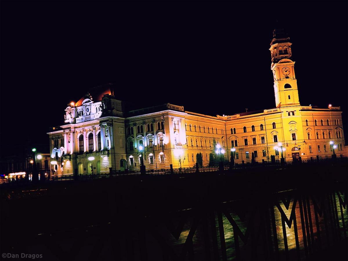 The Best Central View Apartment Oradea Zewnętrze zdjęcie