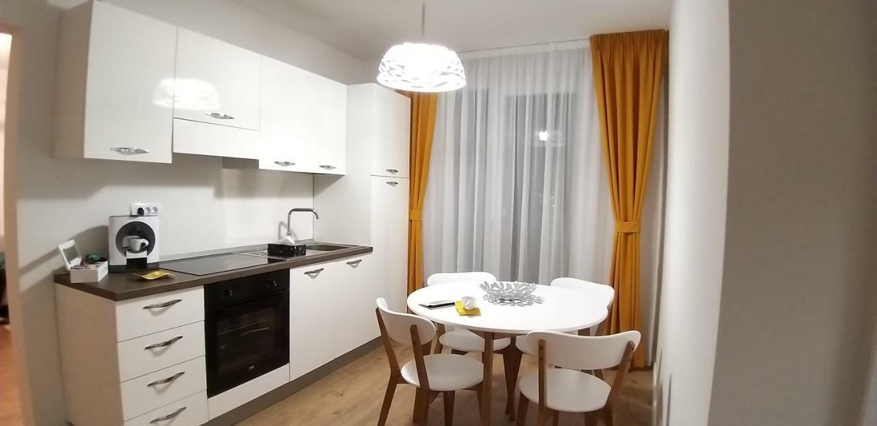 The Best Central View Apartment Oradea Zewnętrze zdjęcie
